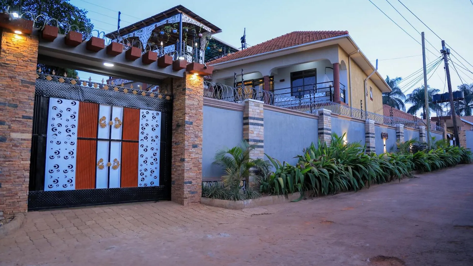 Ag Home Studio - Kampala Apartment